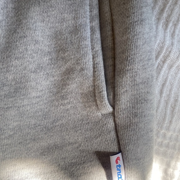 Aritzia TNA sweatshirt - size 1 (Oversized) - Picture 8 of 10